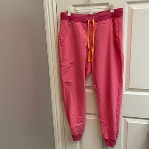 FIGS Zamora Neon Pink Jogger Scrub Pants (M)